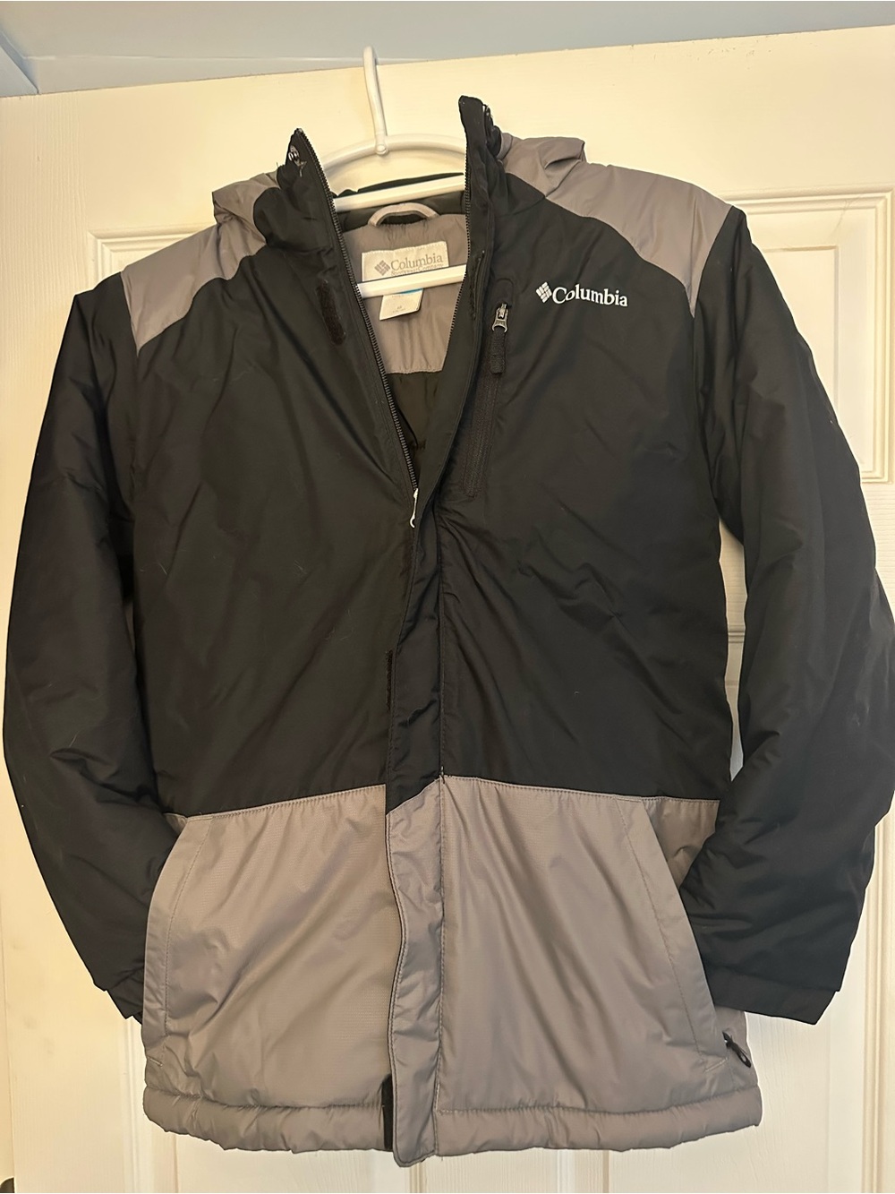 Columbia Black and Gray Kids Insulated Puffer Jacket